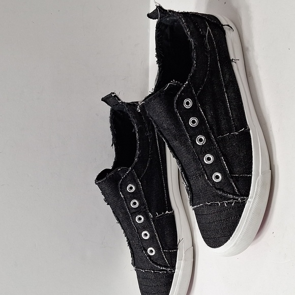 Corky’s Women’s Black Distressed Grunge Slip-On Streetwear Sneakers Size 10 - Picture 4 of 11